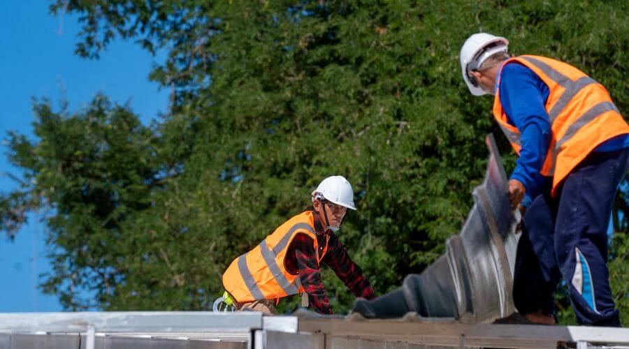 Professional residential roofers in Brookport, IL